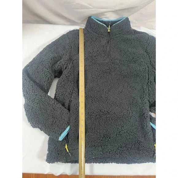 Night Night High-Pile Quarter-Zip Pull Over, Black, M - Chubbies Golf - Picture 4 of 6